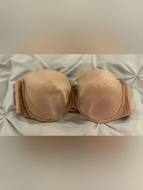 NWT - Women’s Victoria's Secret Biofit Multi-Strapless Bra - Size 40D